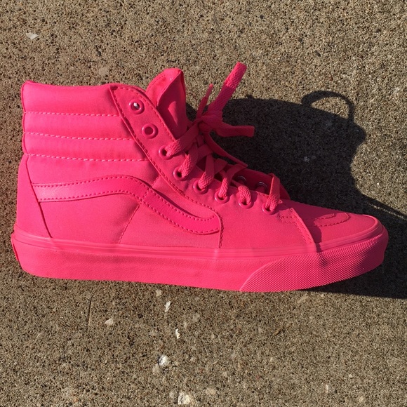 hot pink vans mens